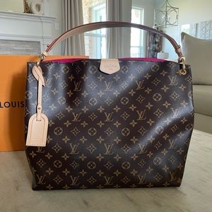 Iconic Louis Vuitton Monogram Graceful MM, Peony interior.
